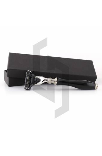 Slim Black Cartridge Razor