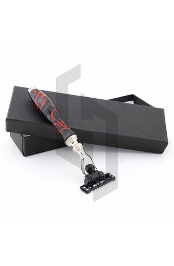 Black And Red Handle Cartridge Razor