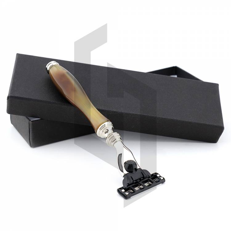 Elegant Triple Blade Razor Safety Razor