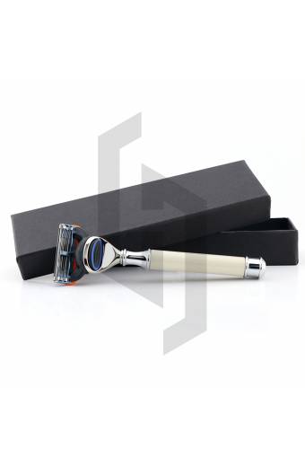 Long Handle Fusion 5 Shaving Razor